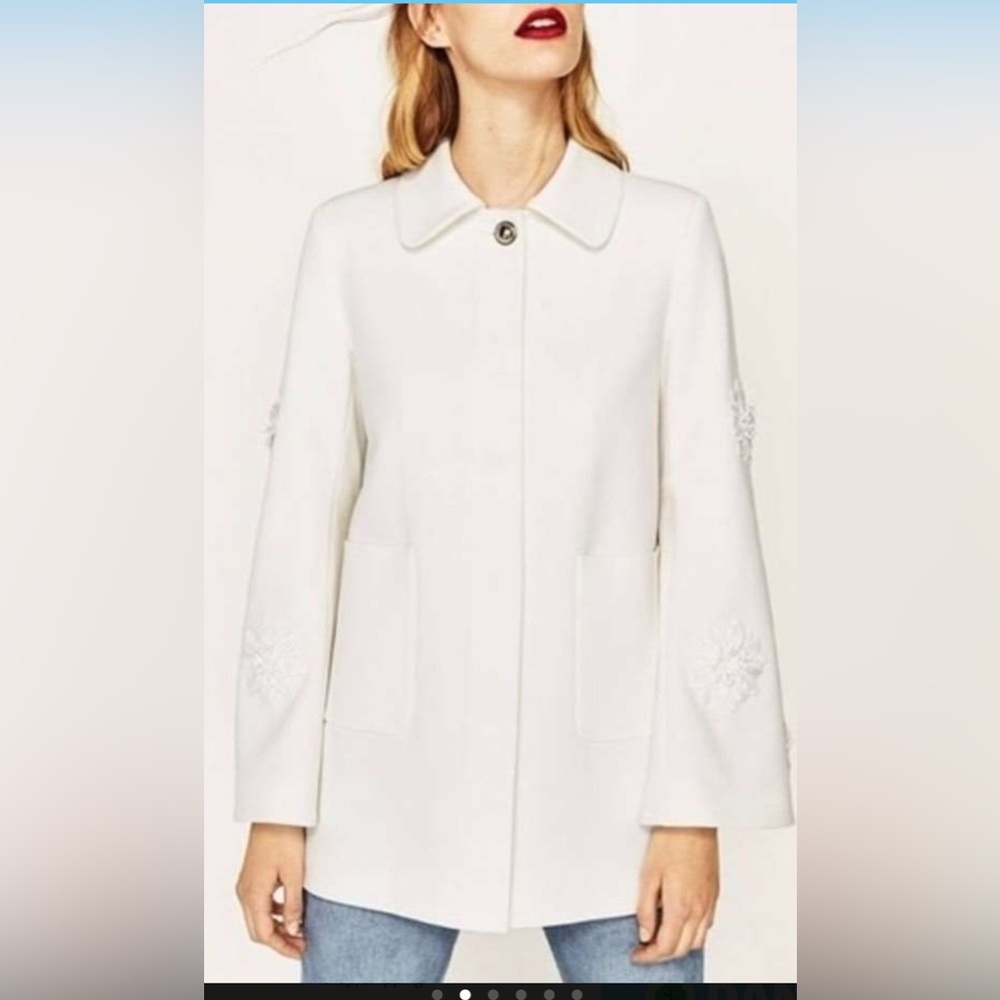 ZARA ecru jacket with flower appliqués on sleeves size large